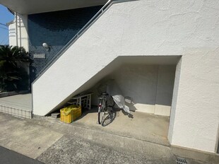 岡本マンションの物件外観写真